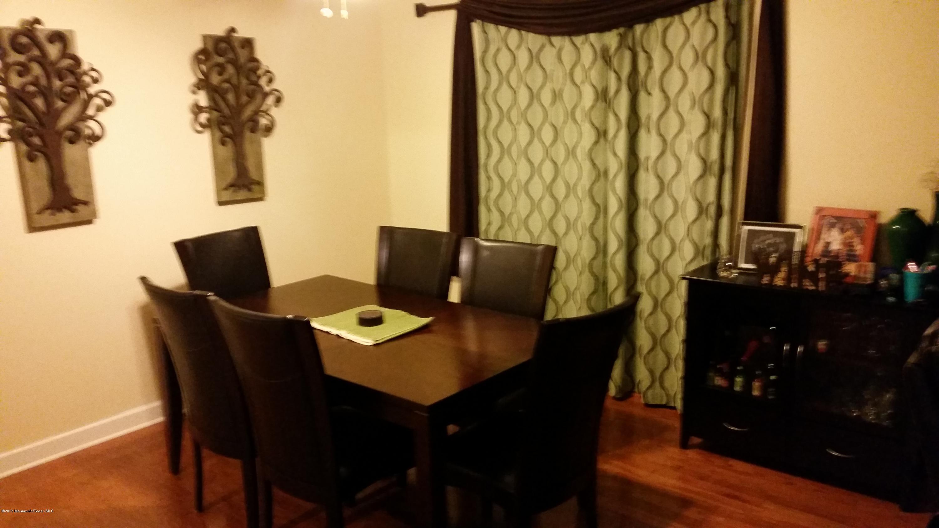 17 Farragut Square Freehold, NJ 07728 - Photo 5 of 11 20150410_221200