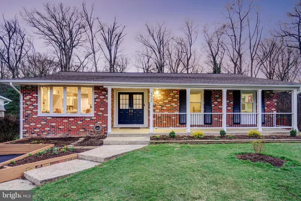 $930,000 | 4310 Braeburn Drive, Fairfax, VA 22032