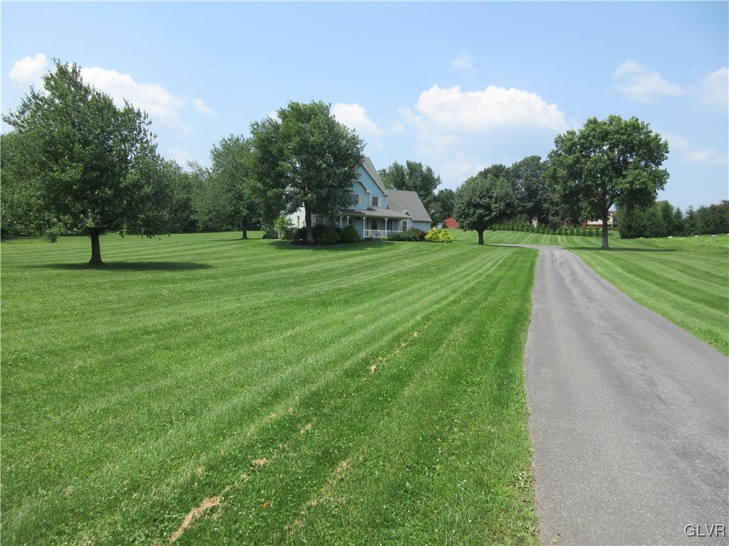 1501 Seifert Road Nazareth, PA 18064 - Photo 3 of 29 a view of a volley ball court
