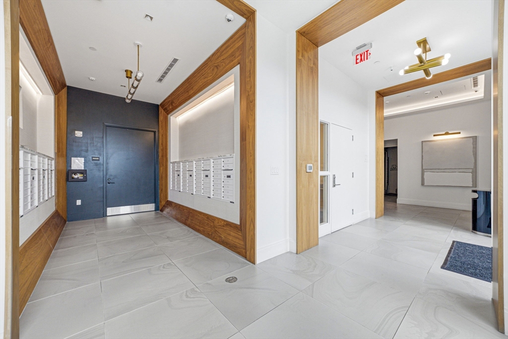 191 Washington Street, Unit 711 Boston, MA 02135 - Photo 8 of 39