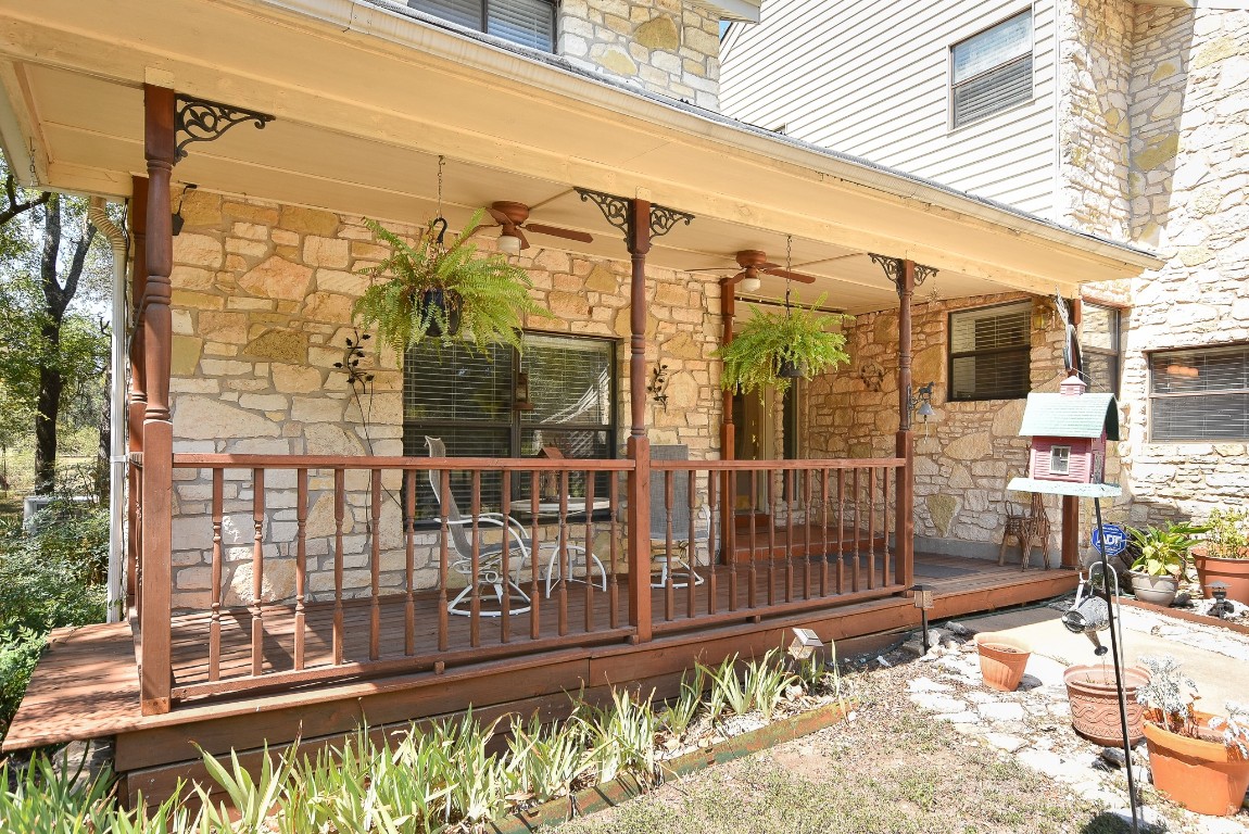 6724 Outer Avenue Leander, TX 78641 - Photo 3 of 40 a view of a balcony with a potted plant
