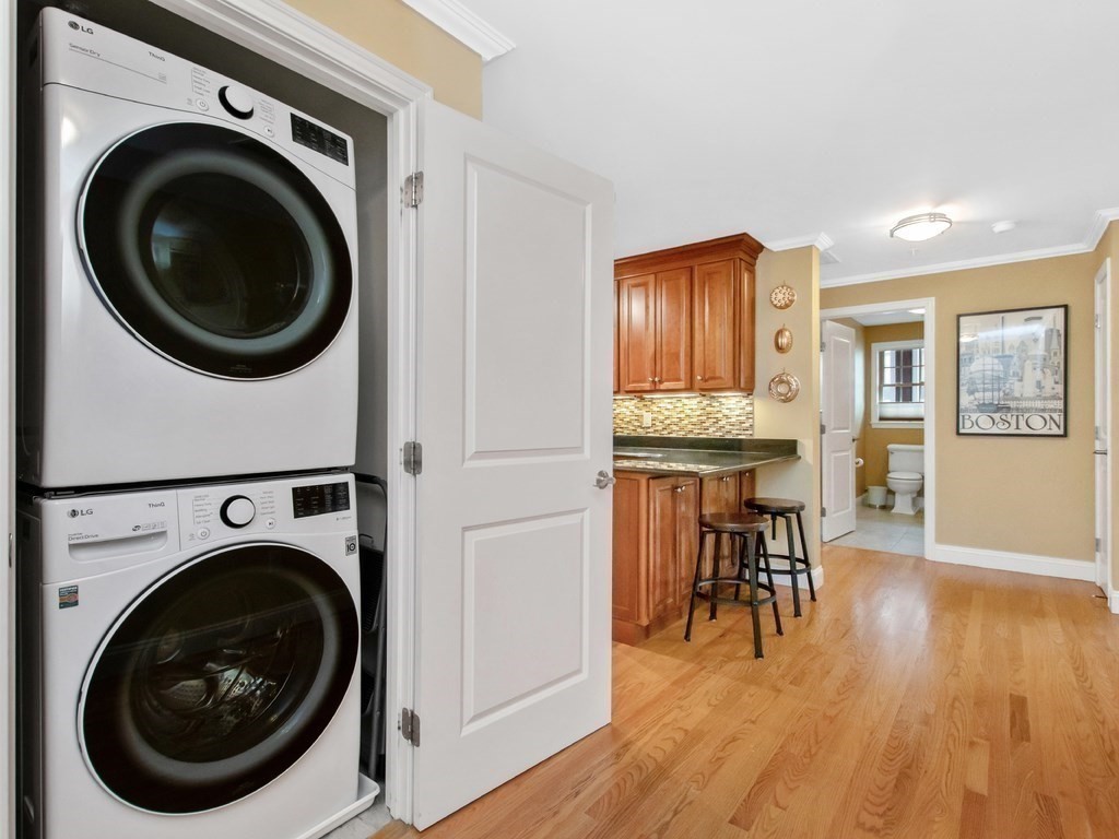 32 Common Street, Unit 2 Waltham, MA 02451 - Photo 12 of 37