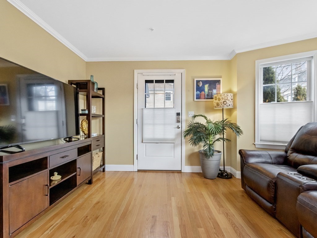 32 Common Street, Unit 2 Waltham, MA 02451 - Photo 16 of 37