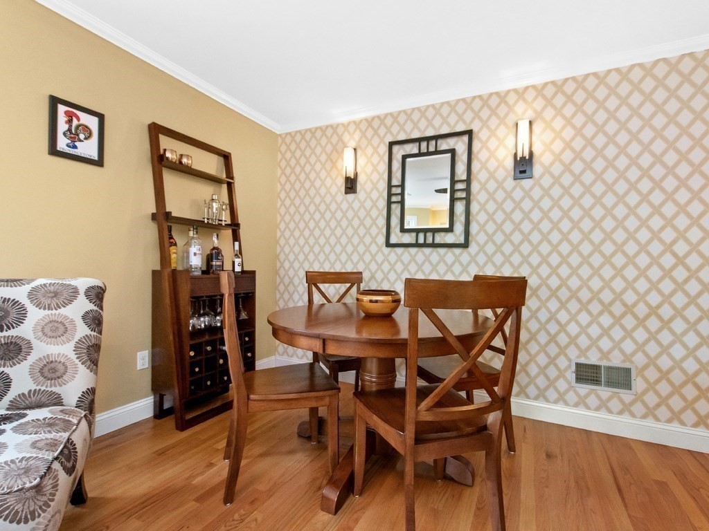 32 Common Street, Unit 2 Waltham, MA 02451 - Photo 20 of 37