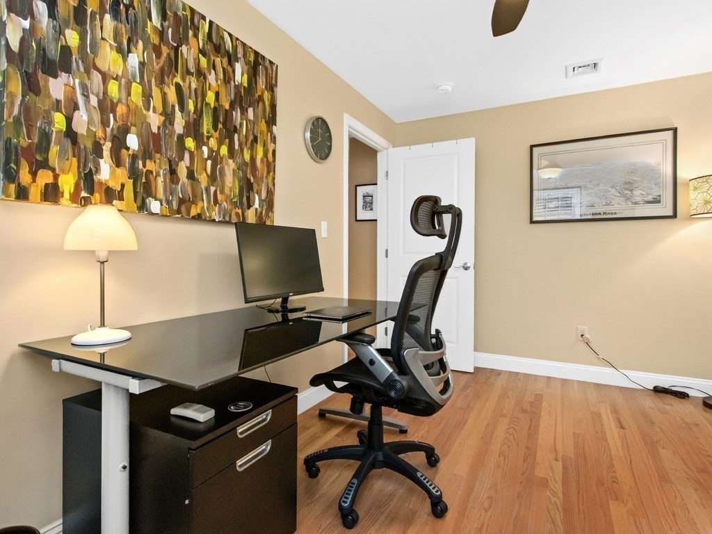 32 Common Street, Unit 2 Waltham, MA 02451 - Photo 28 of 37