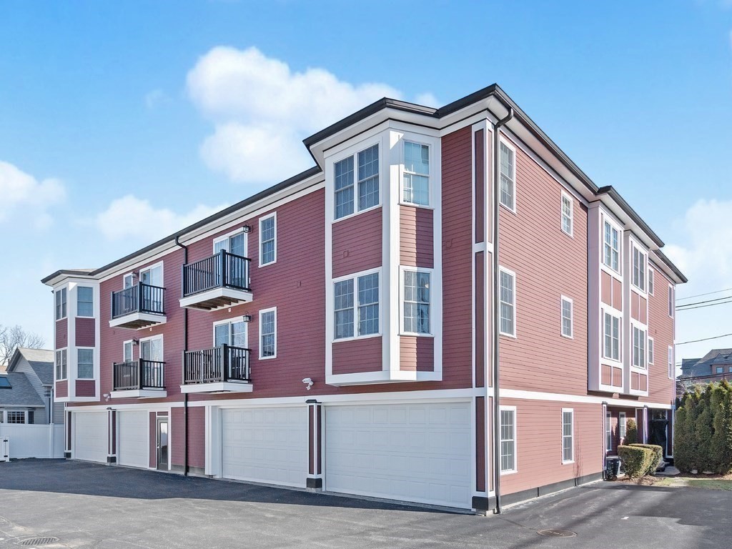 32 Common Street, Unit 2 Waltham, MA 02451 - Photo 34 of 37