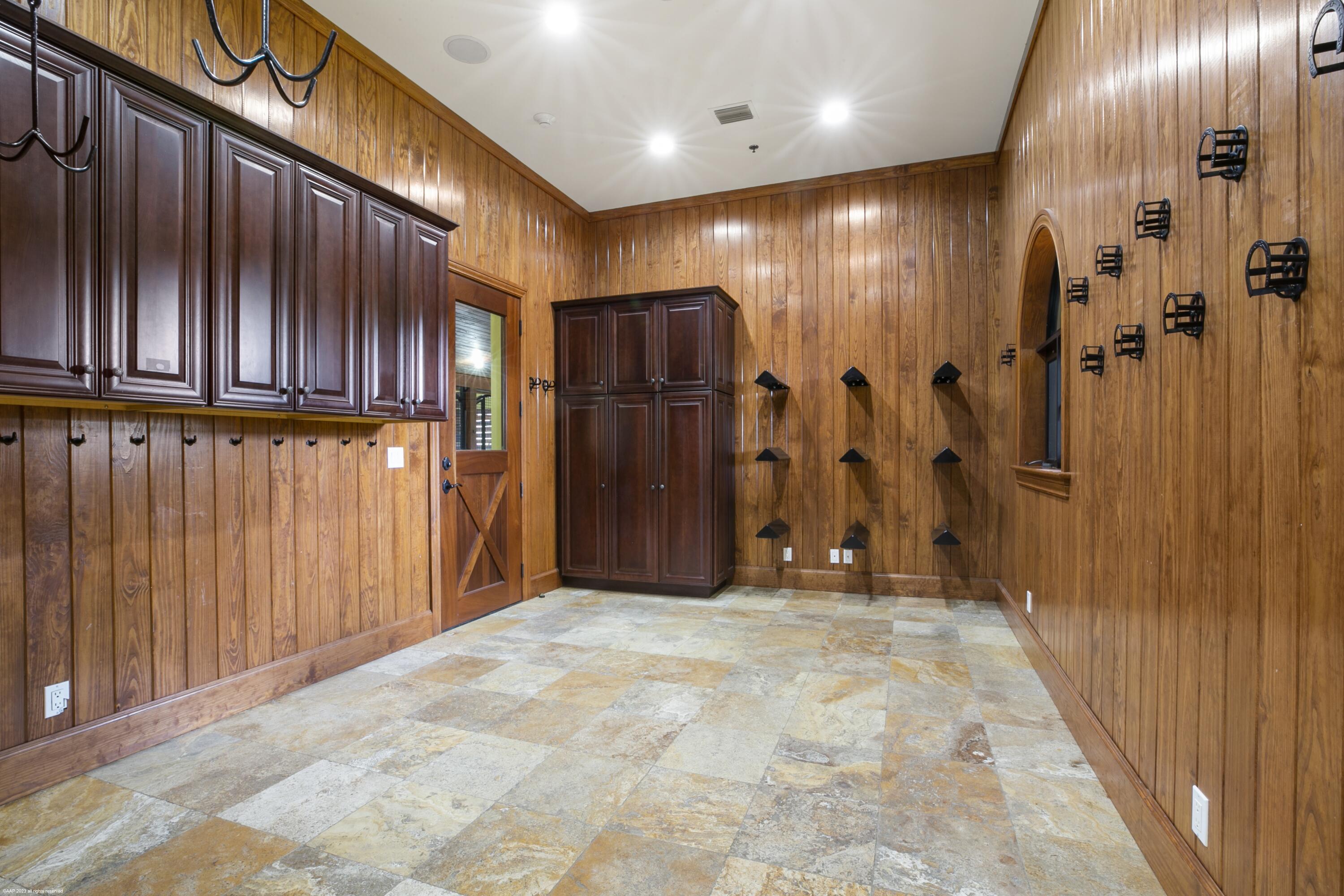 14412 Pierson Road Wellington, FL 33414 - Photo 14 of 125 Tack Room