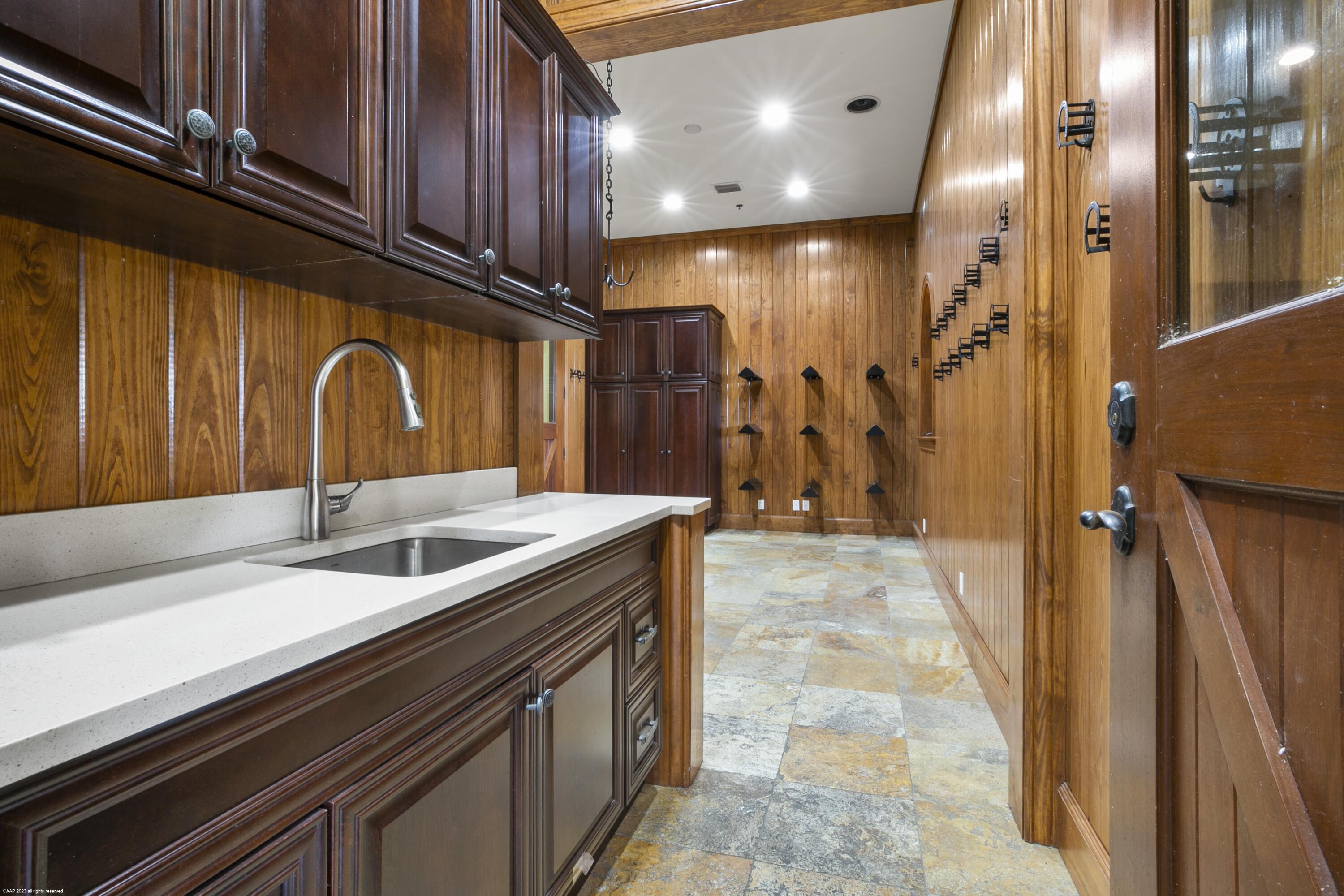 14412 Pierson Road Wellington, FL 33414 - Photo 15 of 125 Tack Room