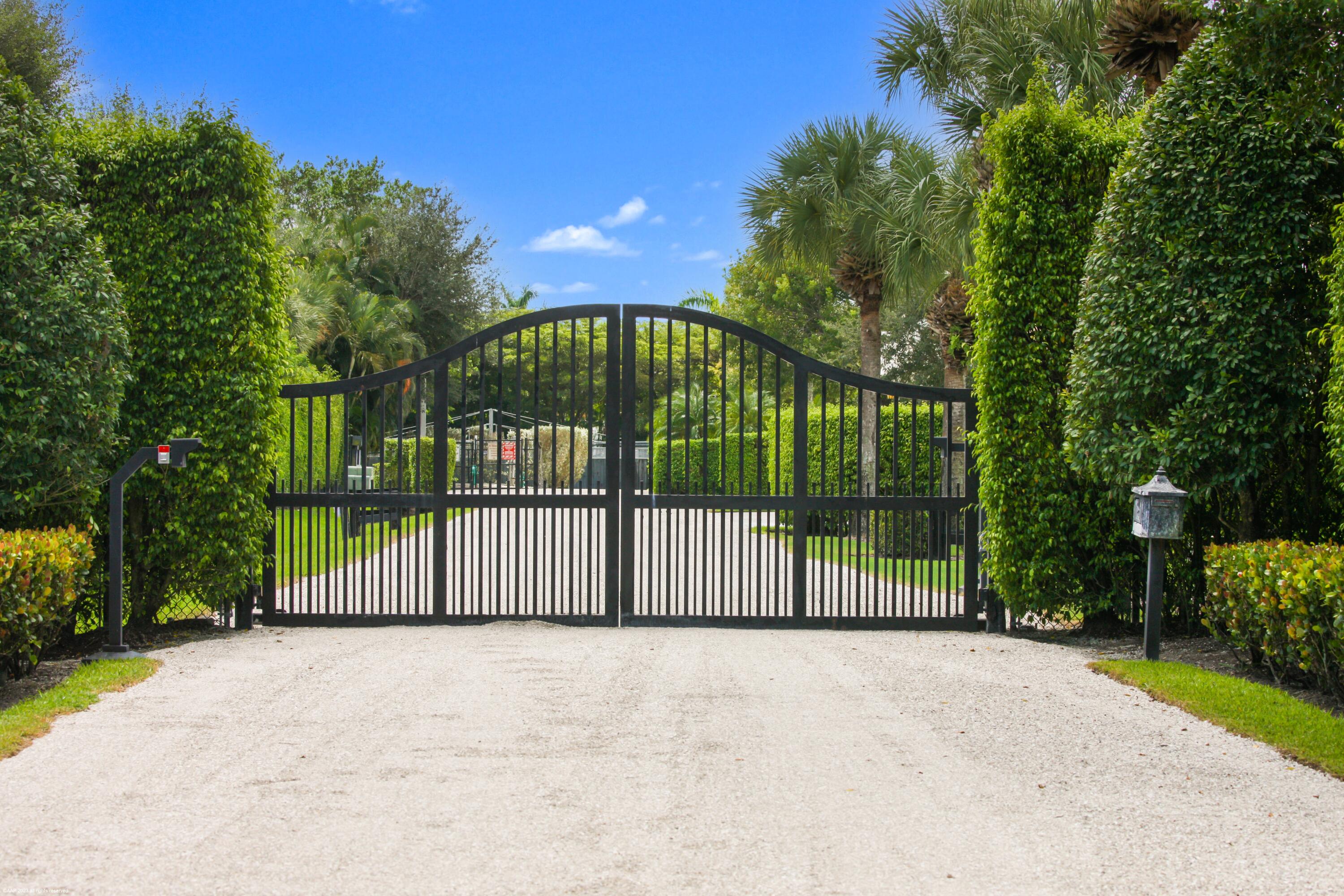 14412 Pierson Road Wellington, FL 33414 - Photo 3 of 125 14412 Pierson Rd 012b