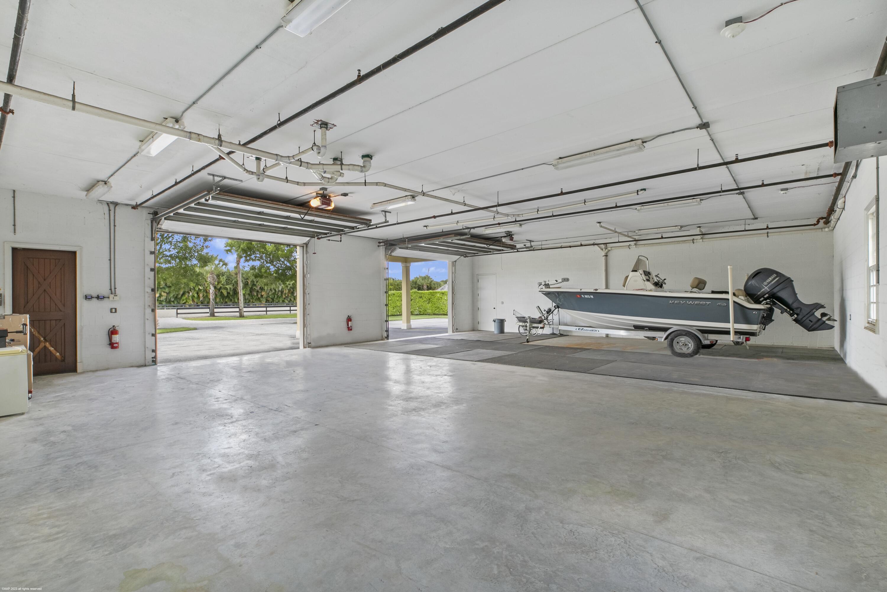 14412 Pierson Road Wellington, FL 33414 - Photo 40 of 125 Garage