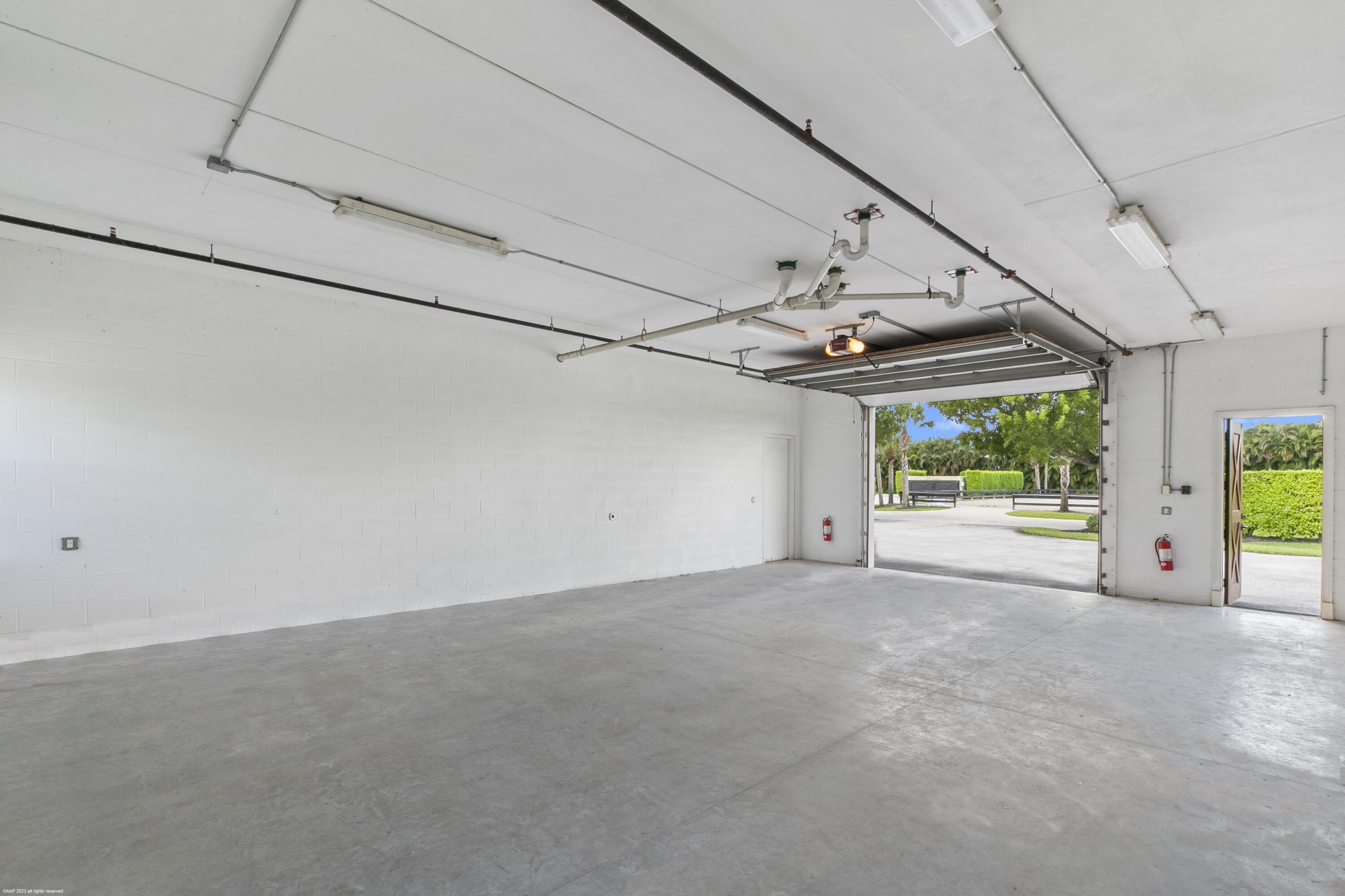 14412 Pierson Road Wellington, FL 33414 - Photo 74 of 125 Garage