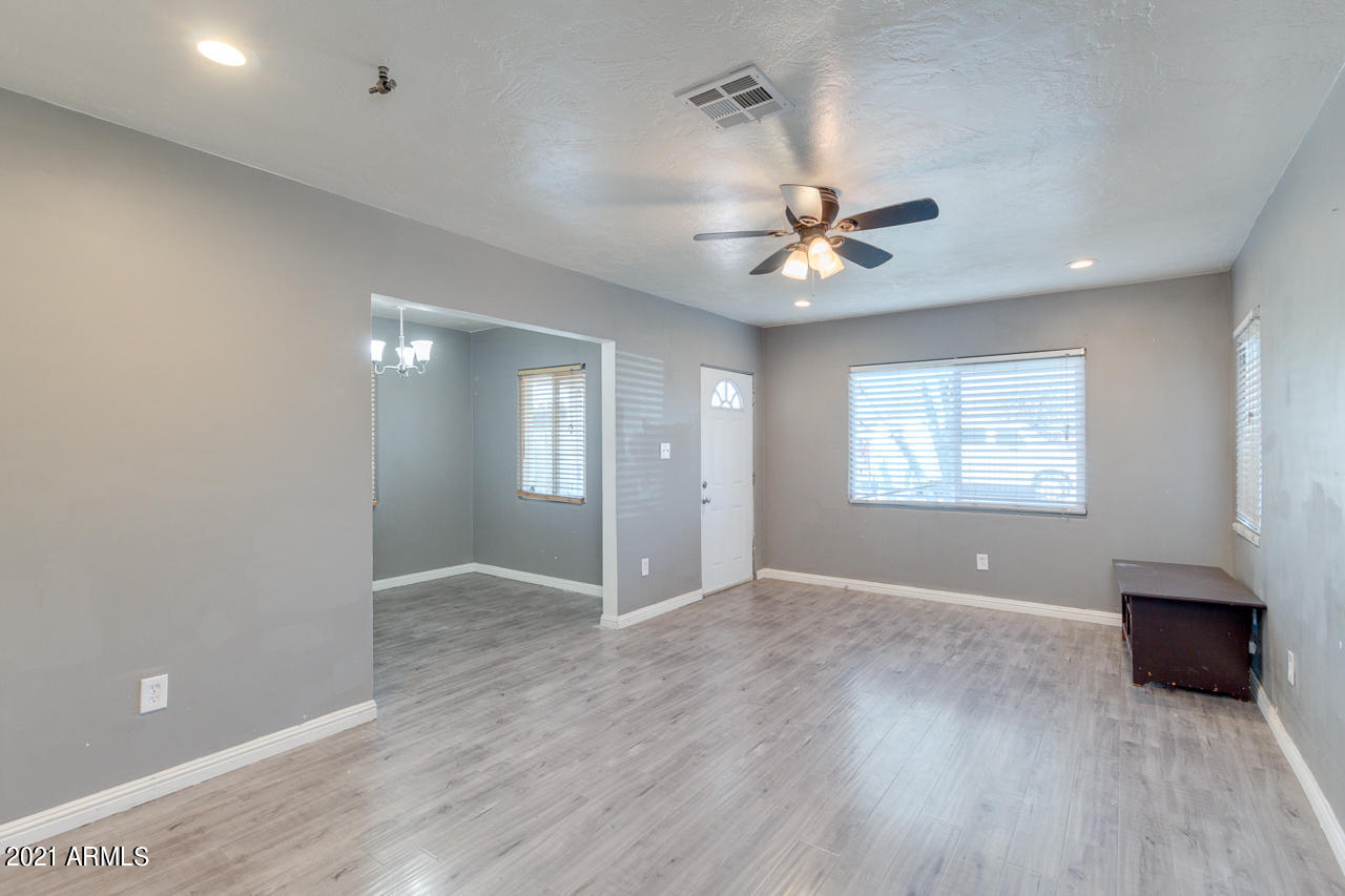 4019 West Almeria Road Phoenix, AZ 85009 - Photo 14 of 38 09-Almeria