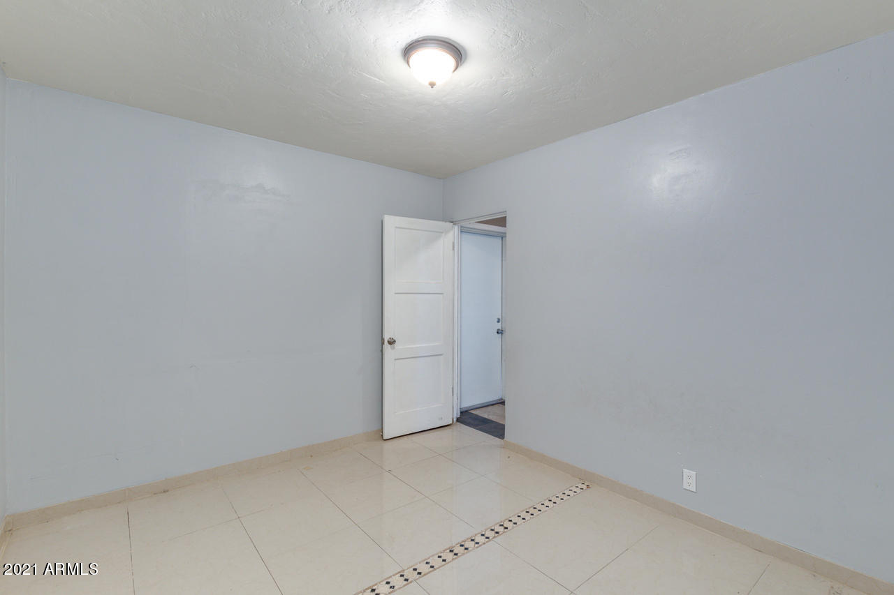 4019 West Almeria Road Phoenix, AZ 85009 - Photo 28 of 38 27-Almeria