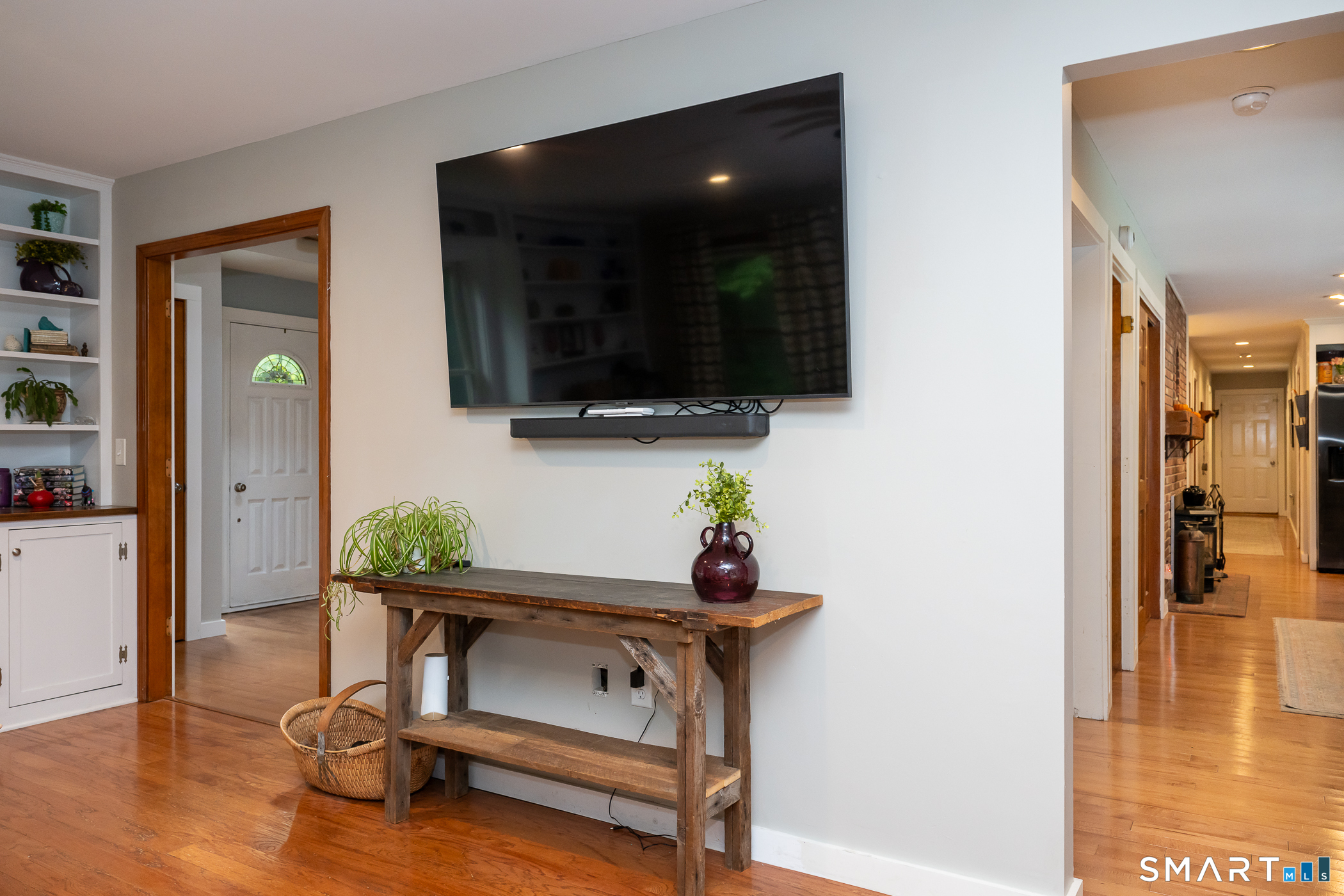 98 Dean Road East Lyme, CT 06333 - Photo 9 of 39 Gallery Image 9