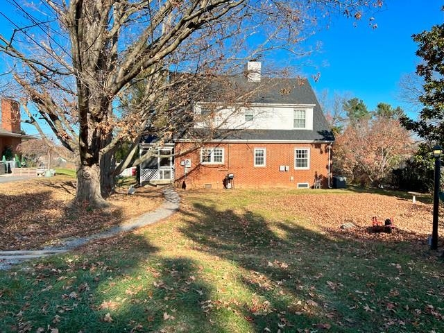 1042 Lyndhurst Road Waynesboro, VA 22980 - Photo 3 of 25 Gallery Image 3