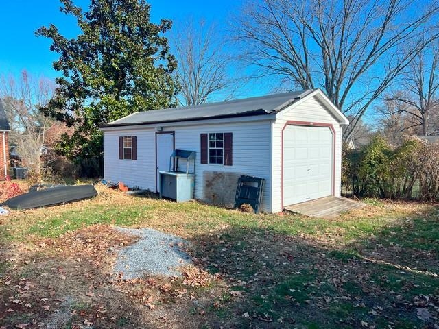 1042 Lyndhurst Road Waynesboro, VA 22980 - Photo 7 of 25 Gallery Image 7