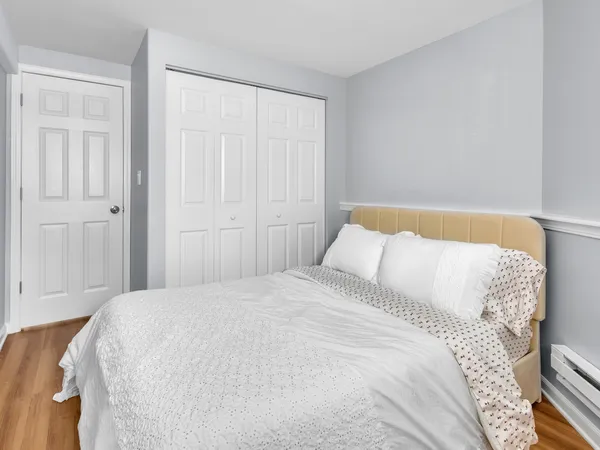 $2,850 | 2112 North Sawyer Avenue, Unit I, Chicago, IL 60647