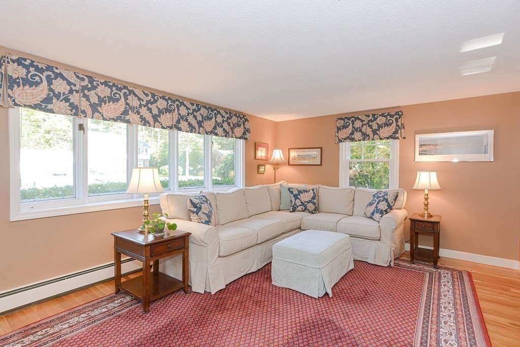 8 Tamarack Road Medfield, MA 02052 - Photo 5 of 34 Gallery Image 5