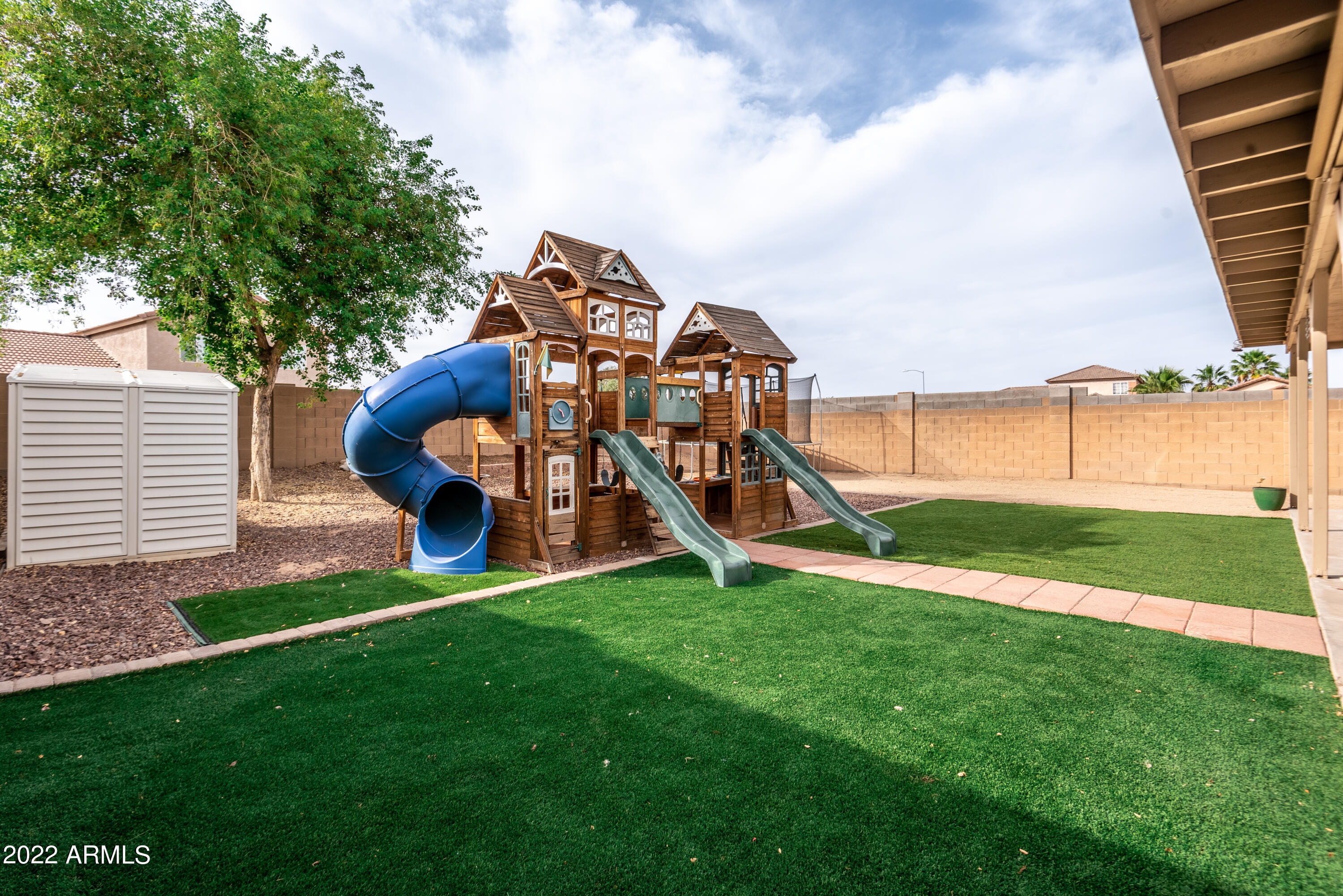 12502 West Larkspur Road El Mirage, AZ 85335 - Photo 10 of 31