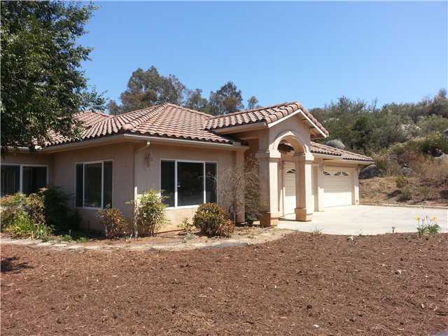 18263 Chablis Road Ramona, CA 92065 - Photo 2 of 25 The front yard is ready for your landscape touch.