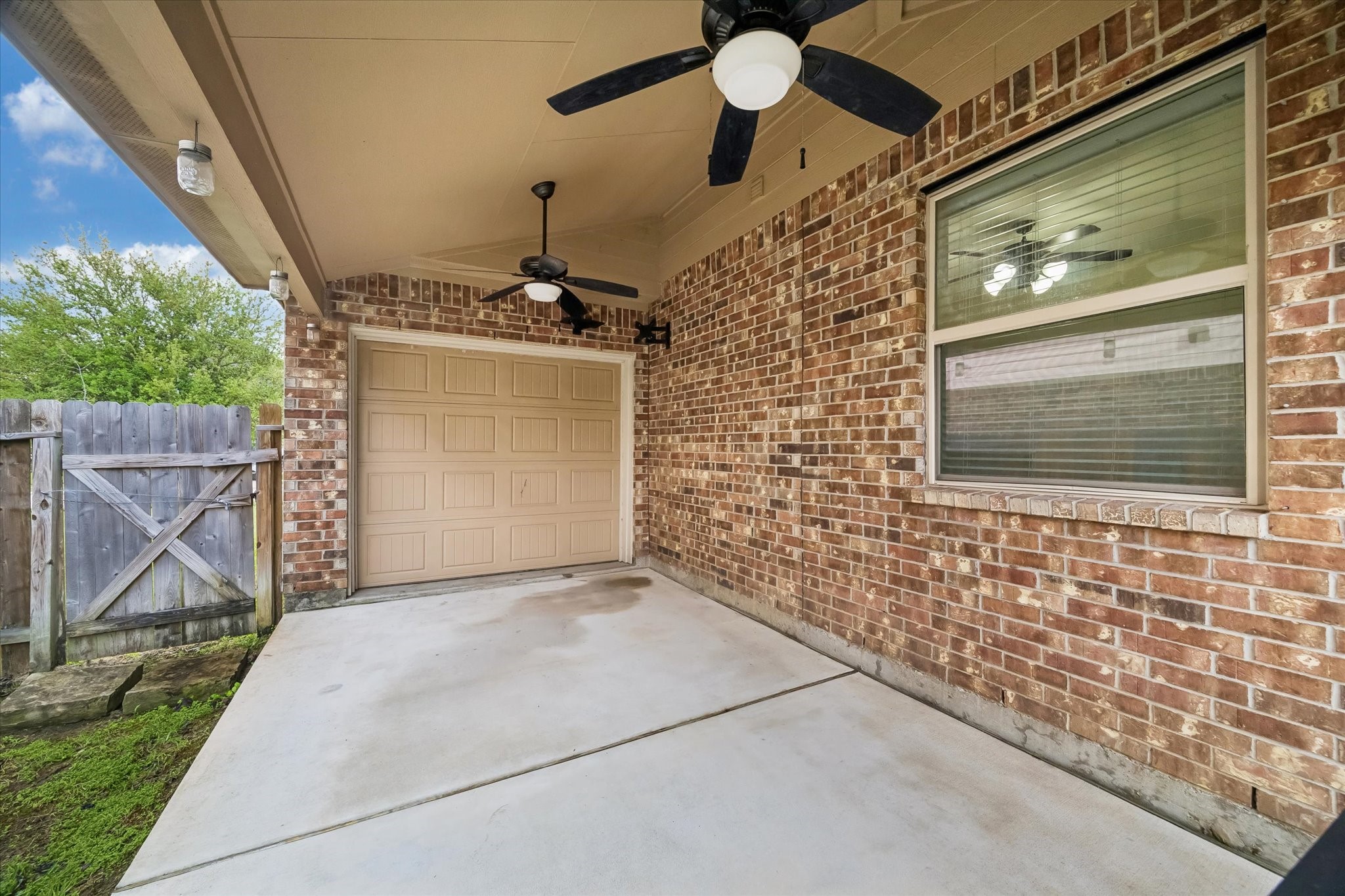 6723 Hunters Way Lane Baytown, TX 77521 - Photo 15 of 16