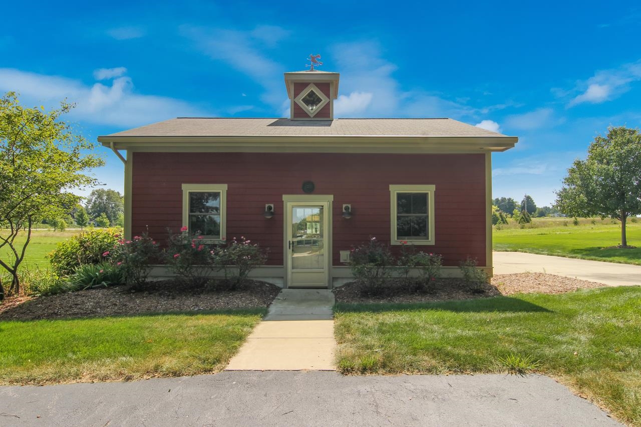 12655 Center Road Traverse City, MI 49686 - Photo 5 of 73
