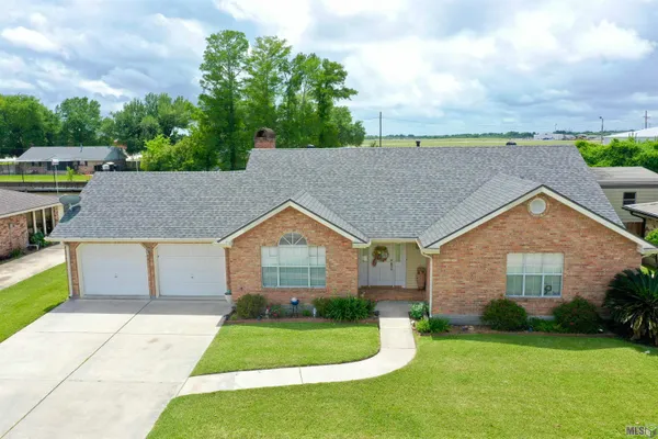 $219,000 | 213 Presque Isle Drive, Houma, LA 70363