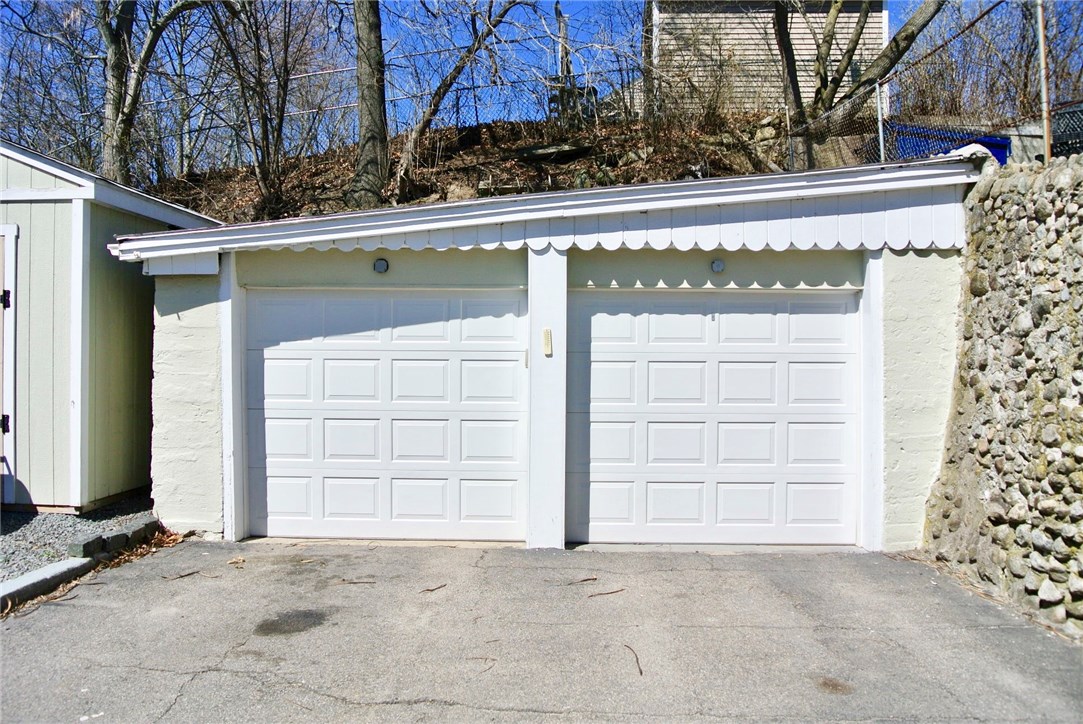 580 Diamond Hill Road Woonsocket, RI 02895 - Photo 2 of 22