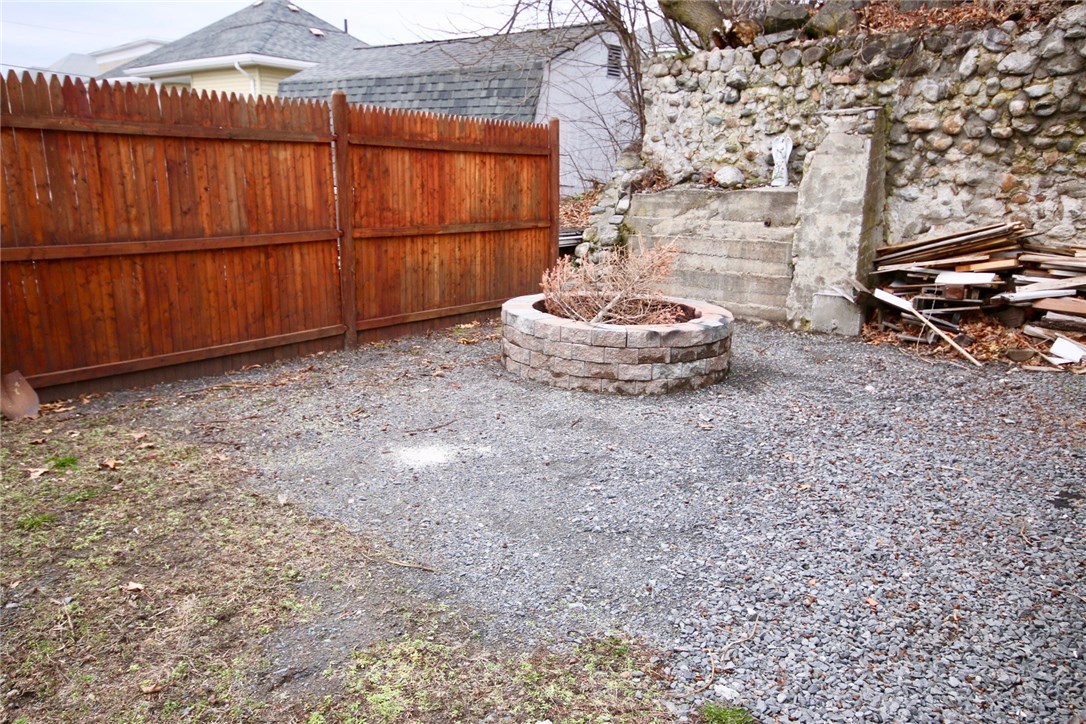 580 Diamond Hill Road Woonsocket, RI 02895 - Photo 4 of 22