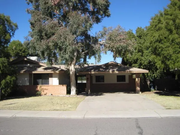 $2,825 | 718 East Manhatton Drive, Tempe, AZ 85282