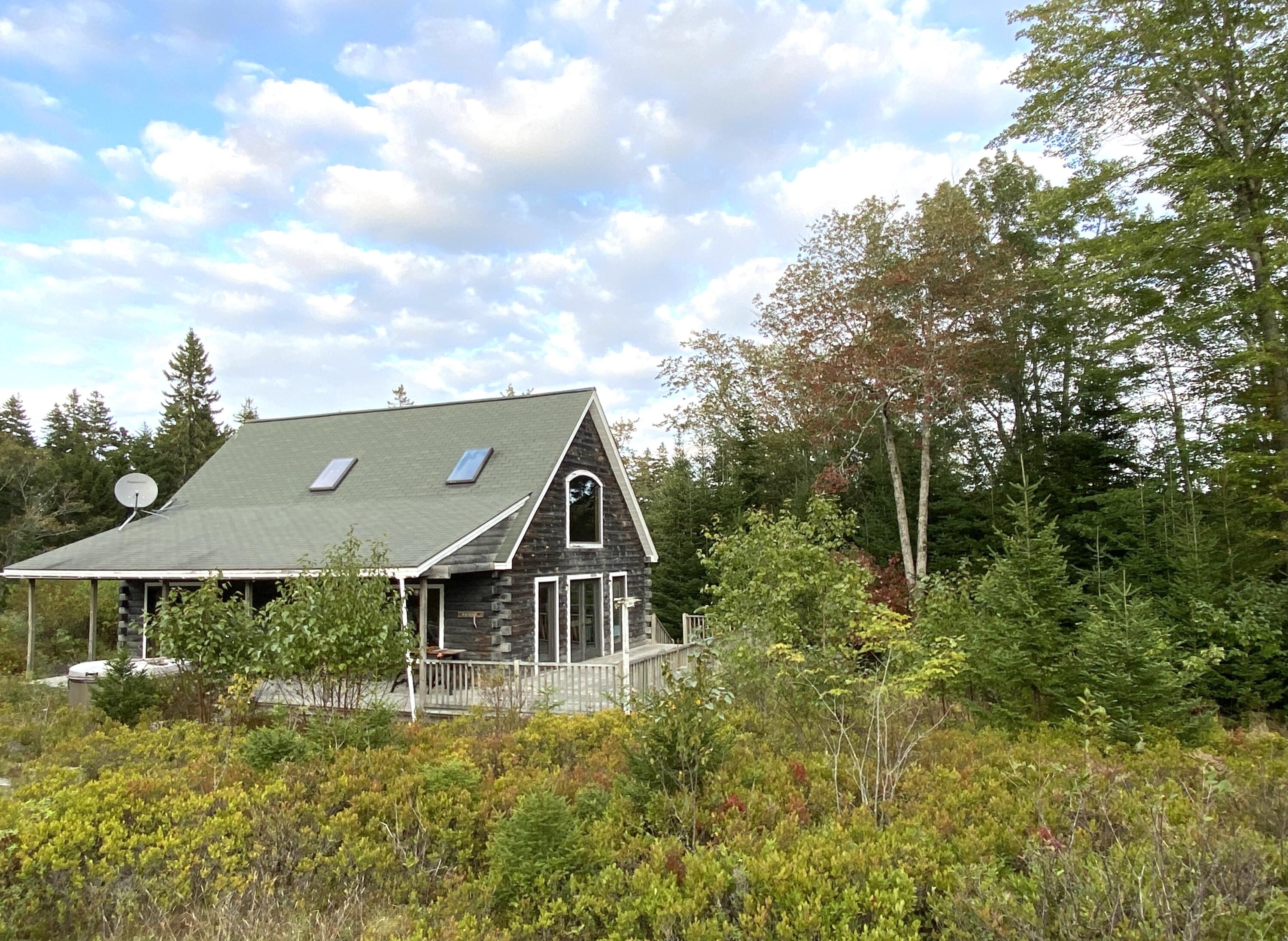 41 Cripple Crk Road Vinalhaven, ME 04863 - Photo 3 of 14 IMG_1233