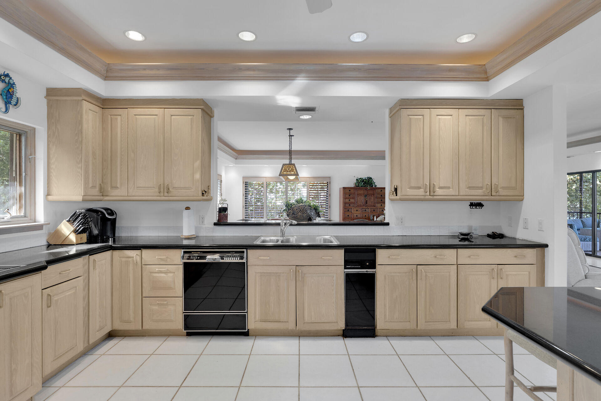 112 Bimini Drive Duck Key, FL 33050 - Photo 14 of 36 112-Bimini-Drive-kitchen---