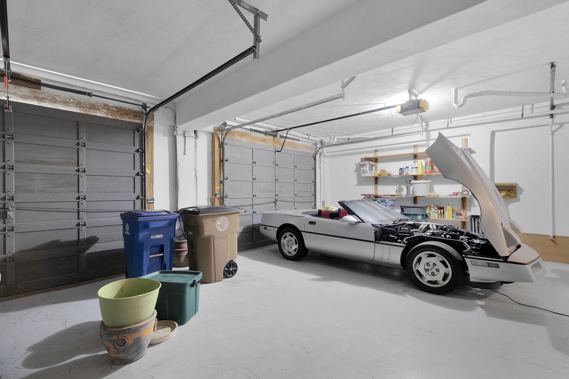 112 Bimini Drive Duck Key, FL 33050 - Photo 34 of 36 112-Bimini-Drive-garage-