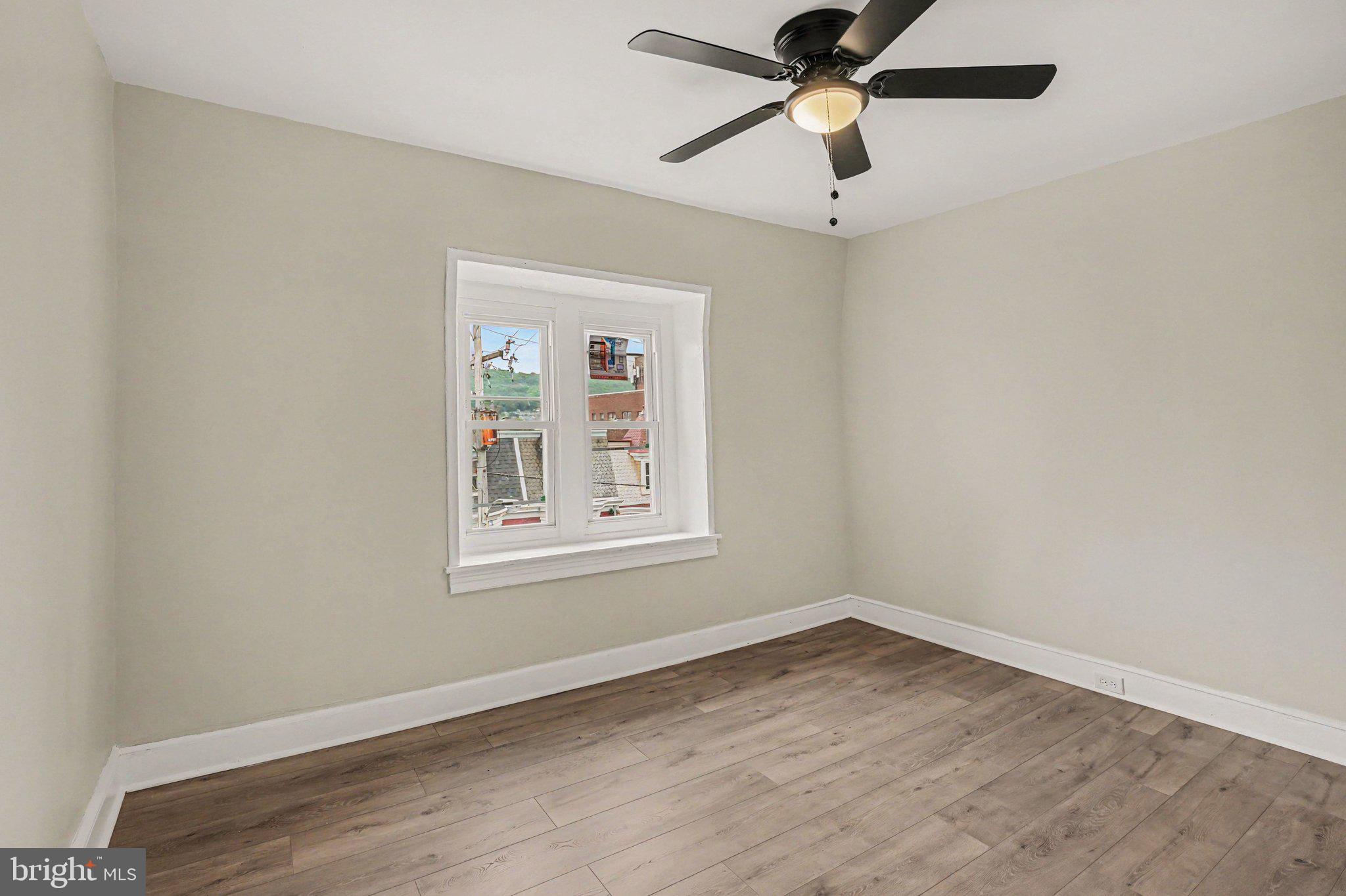 928 Rose Street Reading, PA 19601 - Photo 21 of 22 Bedroom 4