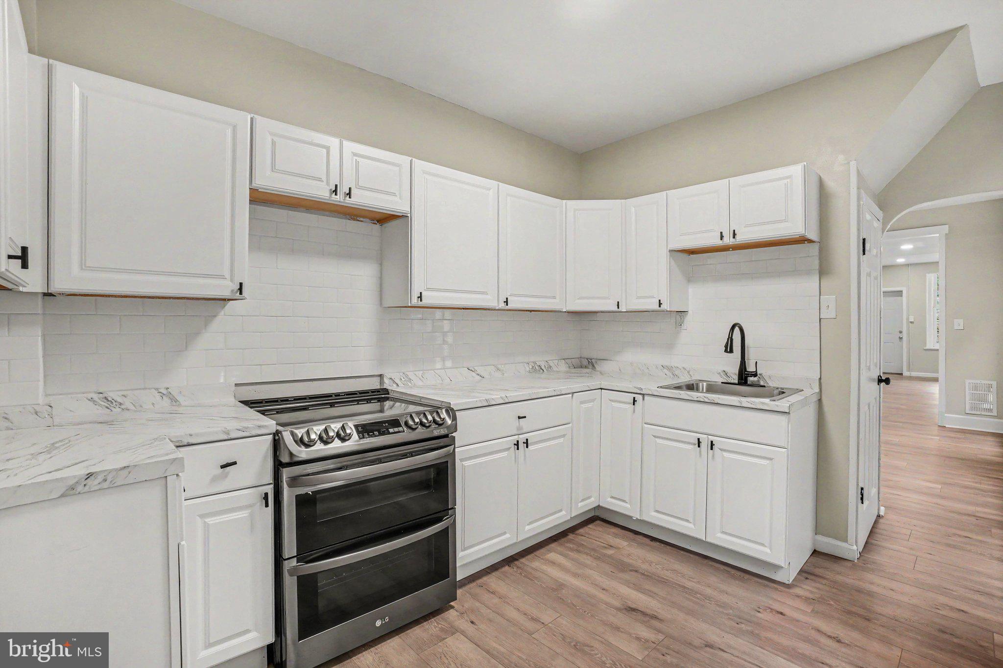 928 Rose Street Reading, PA 19601 - Photo 10 of 22 Kitchen