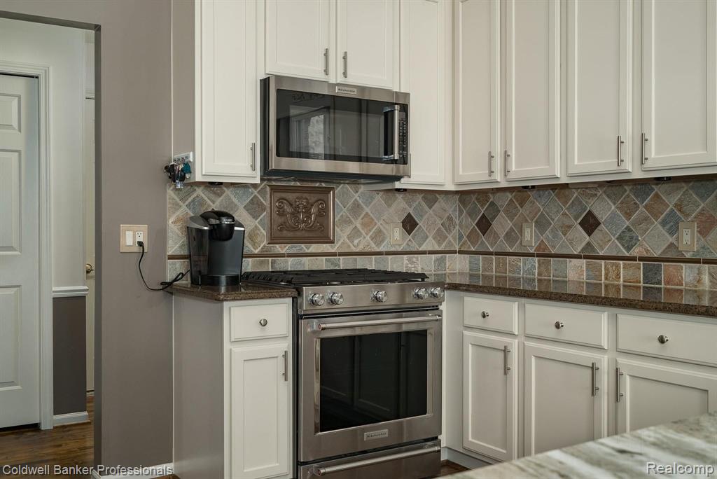 3822 Red Root Road Lake Orion, MI 48360 - Photo 14 of 42