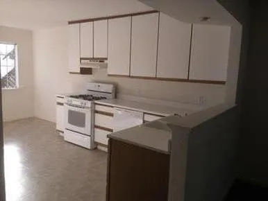 $2,100,000 | 160 Clarendon Road, Pacifica, CA 94044