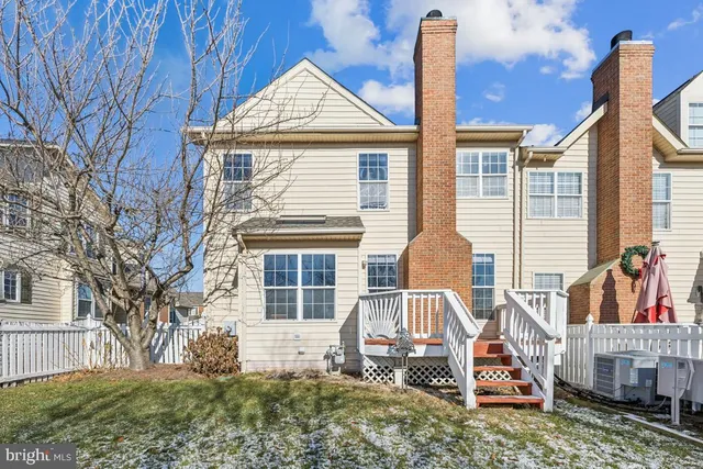 $3,800 | 43605 Dunhill Cup Square, Ashburn, VA 20147