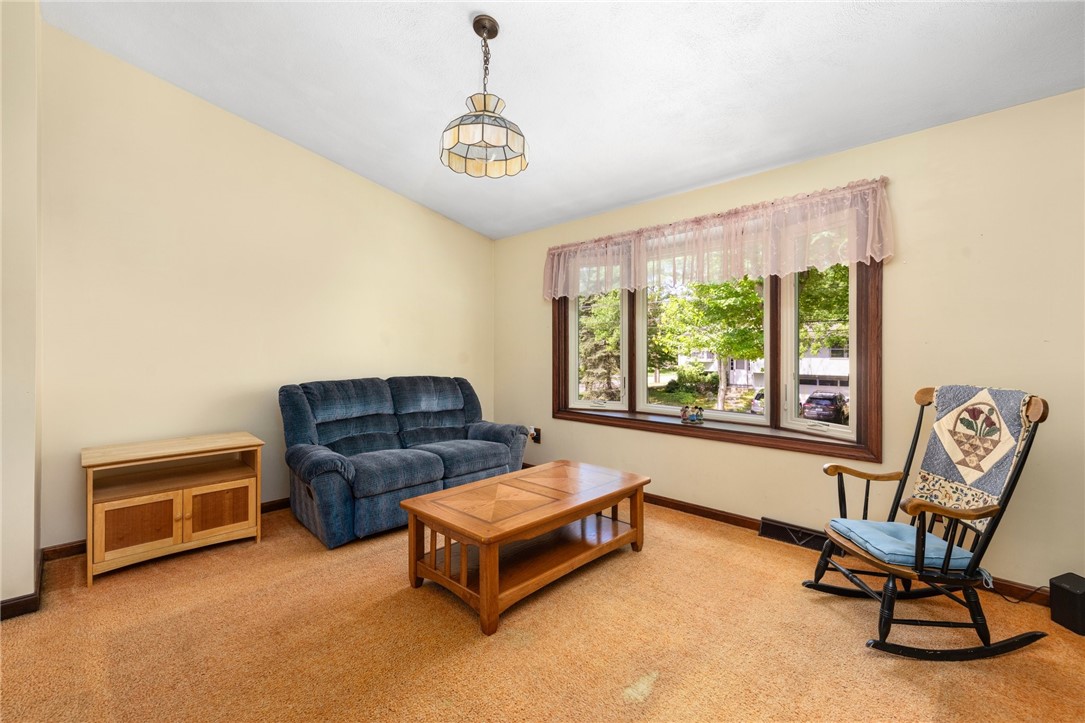 1 Simmons Road Barrington, RI 02806 - Photo 5 of 24