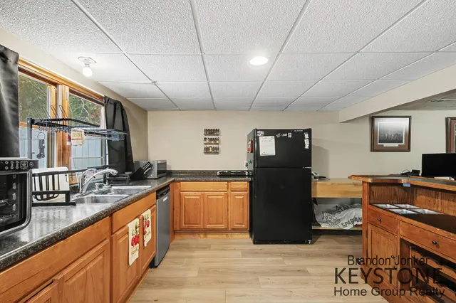 $400,000 | 7384 Rezen Drive Northeast, Rockford, MI 49341