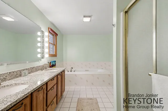 $400,000 | 7384 Rezen Drive Northeast, Rockford, MI 49341