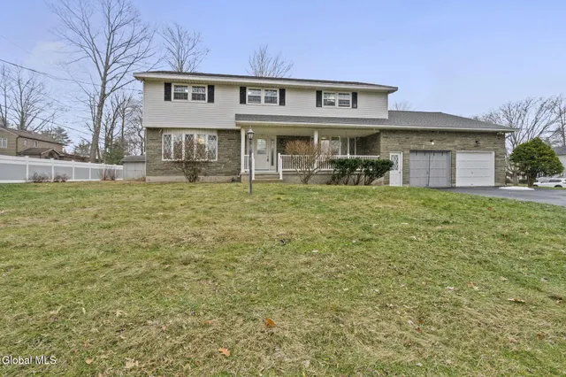 $549,900 | 798 Downing Street, Niskayuna, NY 12309