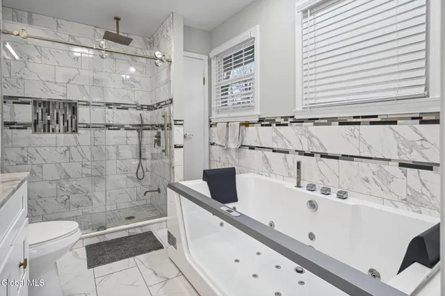 $549,900 | 798 Downing Street, Niskayuna, NY 12309