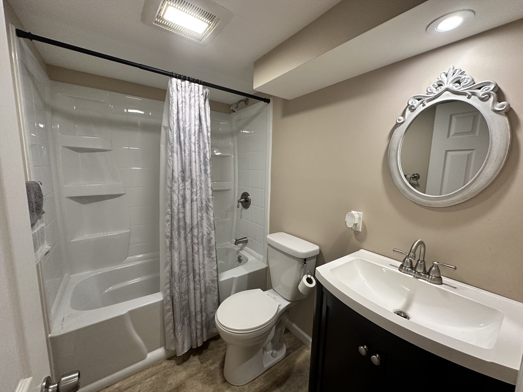 170 Treetop Avenue Springfield, MA 01118 - Photo 17 of 25