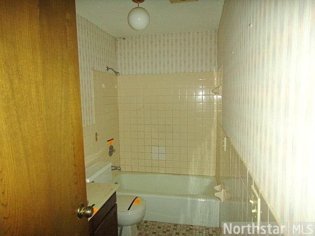 3540 19th Avenue Northwest Rochester, MN 55901 - Photo 11 of 12