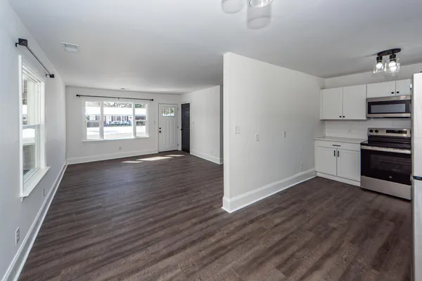 $2,150 | 4742 Farmal Street, North Charleston, SC 29405