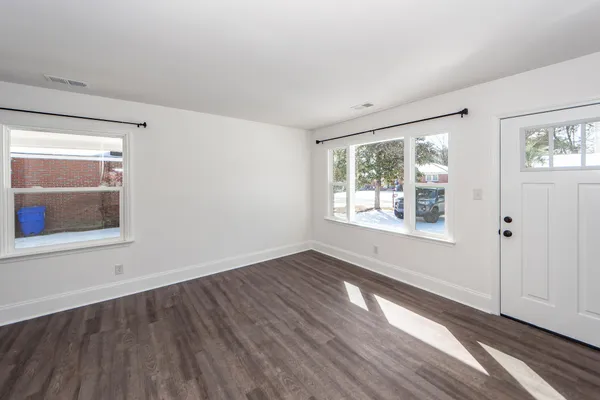 $2,150 | 4742 Farmal Street, North Charleston, SC 29405