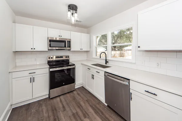 $2,150 | 4742 Farmal Street, North Charleston, SC 29405