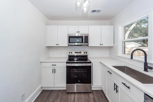 $2,150 | 4742 Farmal Street, North Charleston, SC 29405