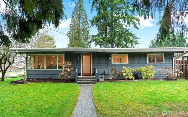 $849,950 | 4902 Northeast 7th Place, Renton, WA 98059